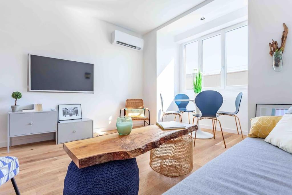Le Lulli - Un T2 Moderne Et Epure Apartment Marseille Bagian luar foto